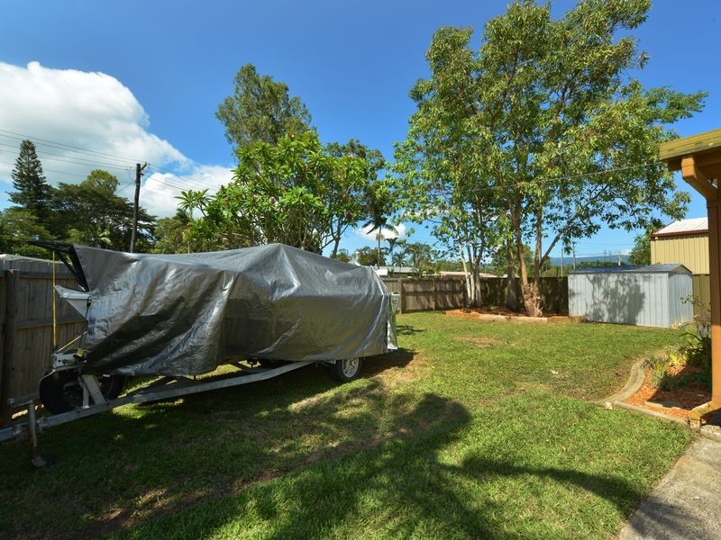 1/5 Carina Close, White Rock QLD 4868