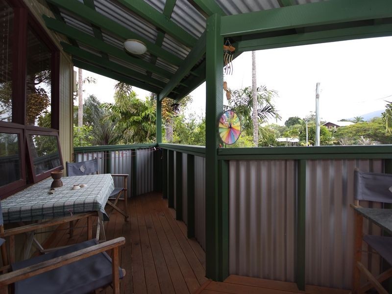 6 Krait Street, Trinity Park QLD 4879