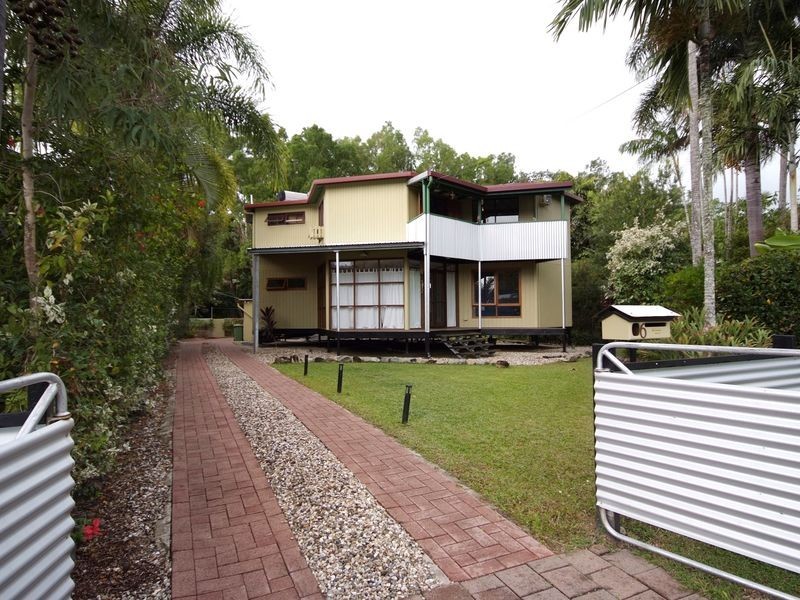 6 Krait Street, Trinity Park QLD 4879