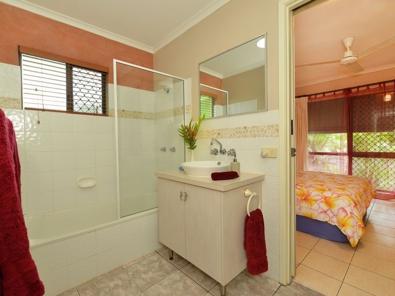 7 Tarana Close, Caravonica QLD 4878