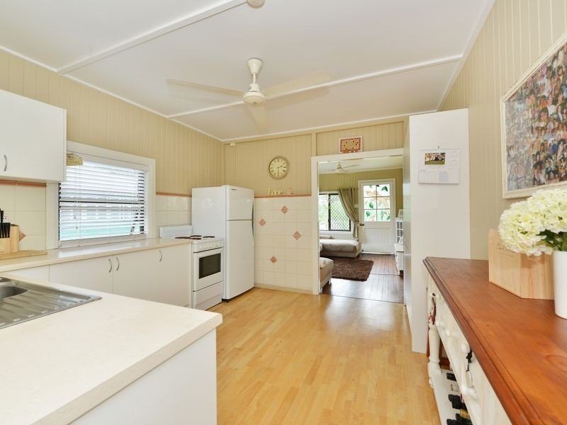 76 Macilwraith Street, Manoora QLD 4870