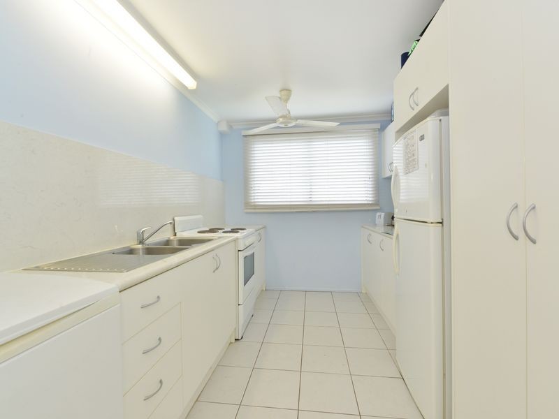 76 Macilwraith Street, Manoora QLD 4870