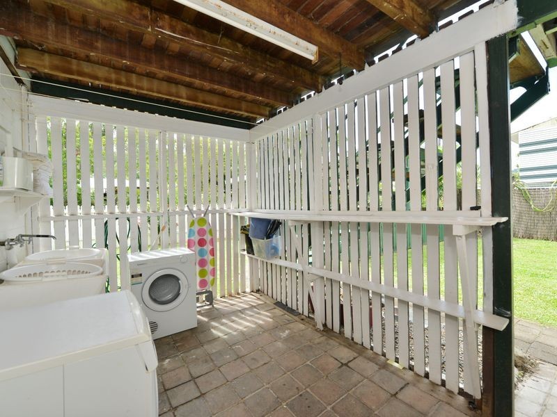 76 Macilwraith Street, Manoora QLD 4870