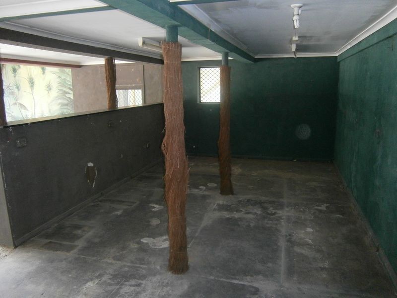 5 Pease Street, Manoora QLD 4870