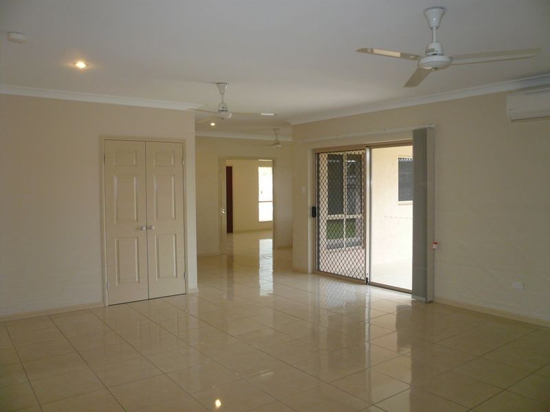 Redlynch QLD 4870