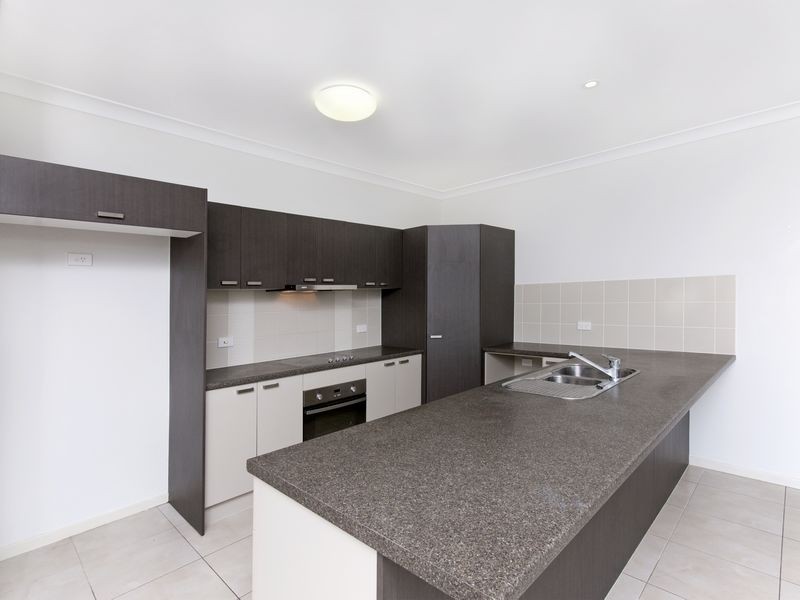 63 Leftwich Street, White Rock QLD 4868