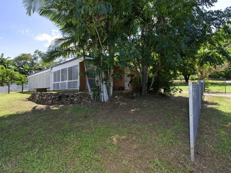 85 Upper Miles Street, Manoora QLD 4870