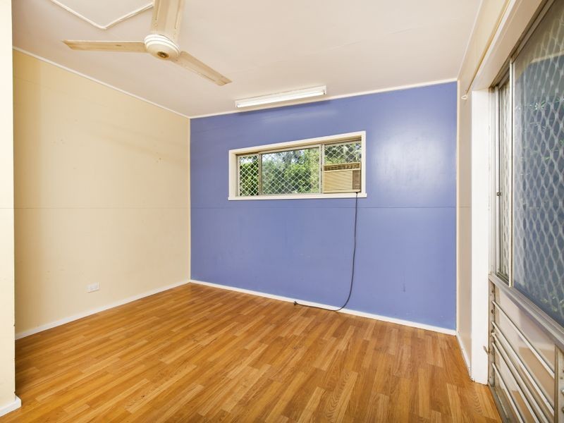 85 Upper Miles Street, Manoora QLD 4870