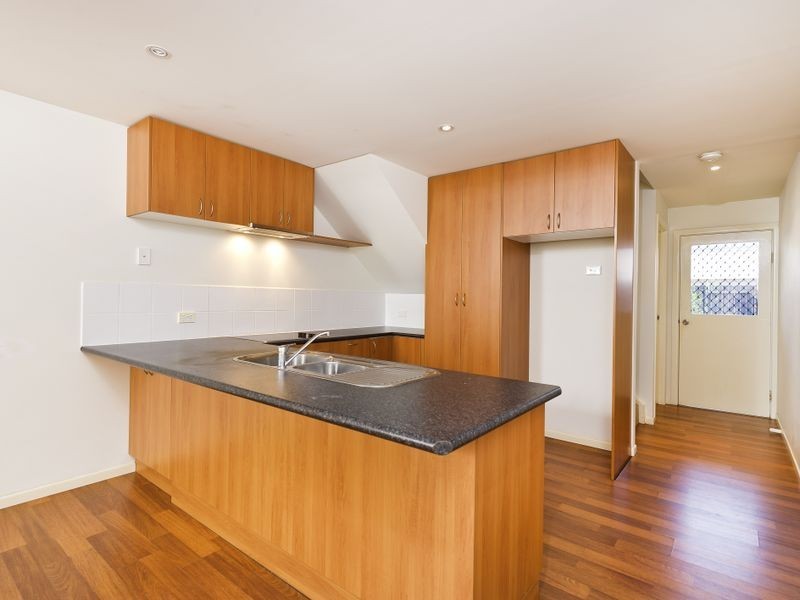 7/9 Grantala Street, Manoora QLD 4870