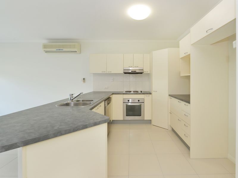 52 Shamrock Avenue, Brinsmead QLD 4870