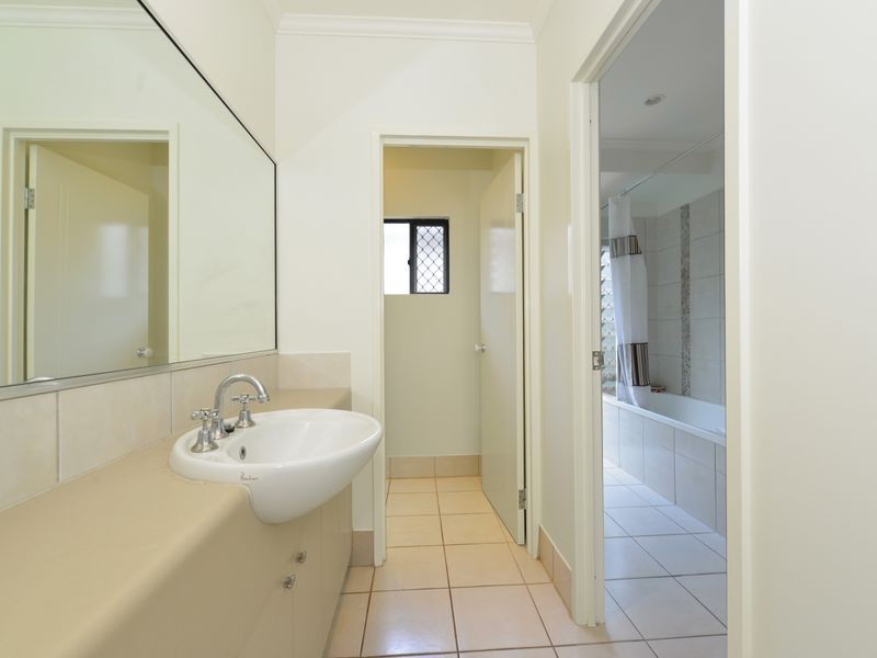 52 Shamrock Avenue, Brinsmead QLD 4870