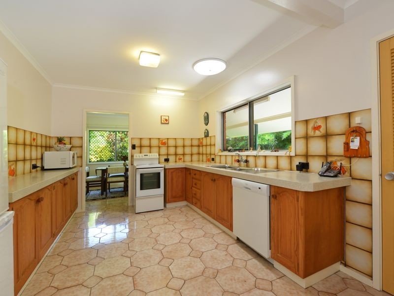 44 Kevin Street, Whitfield QLD 4870