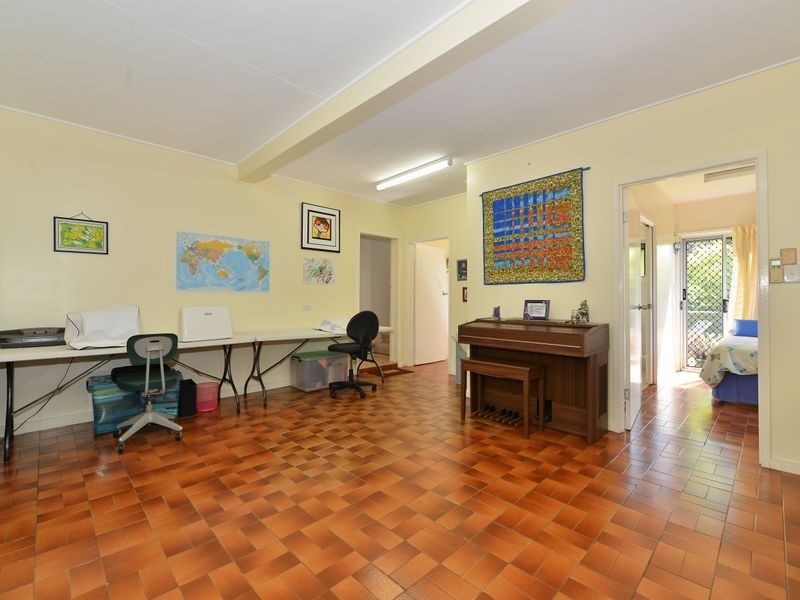 44 Kevin Street, Whitfield QLD 4870