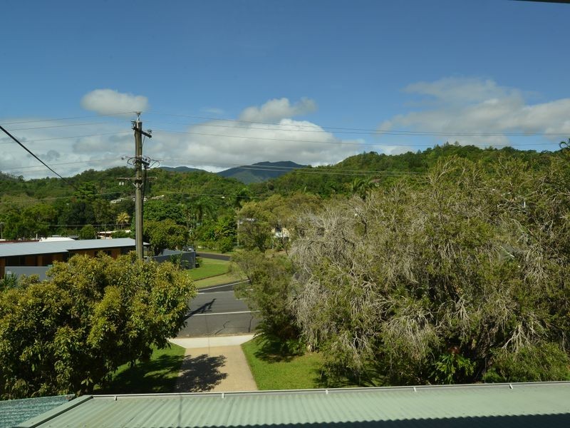 44 Kevin Street, Whitfield QLD 4870
