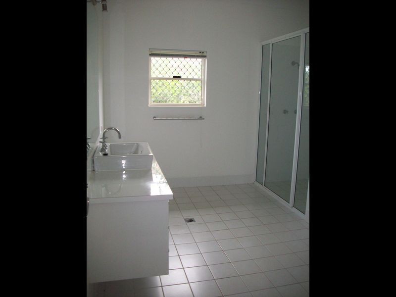 Brinsmead QLD 4870