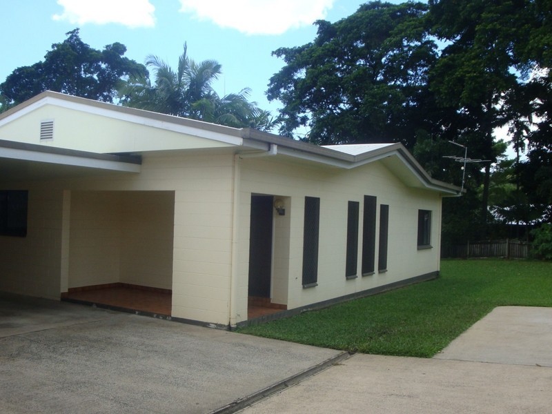 Stratford QLD 4870