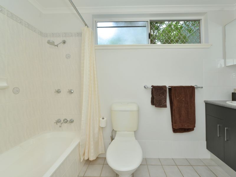 1/13 Givens Street, Westcourt QLD 4870