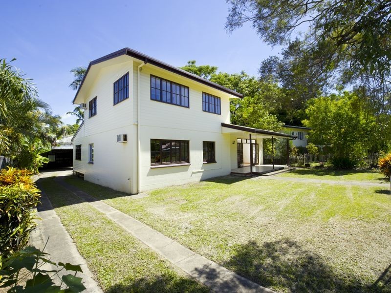 14 Alamein Street, Stratford QLD 4870