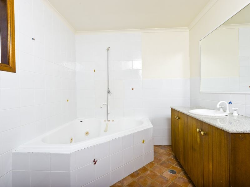 14 Alamein Street, Stratford QLD 4870