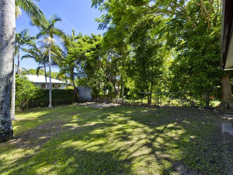 14 Alamein Street, Stratford QLD 4870