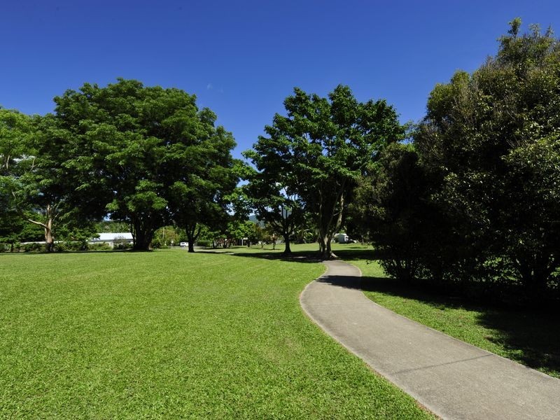 14 Alamein Street, Stratford QLD 4870