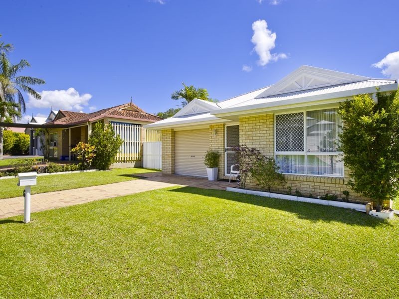 6 Candlenut Close, Mount Sheridan QLD 4868