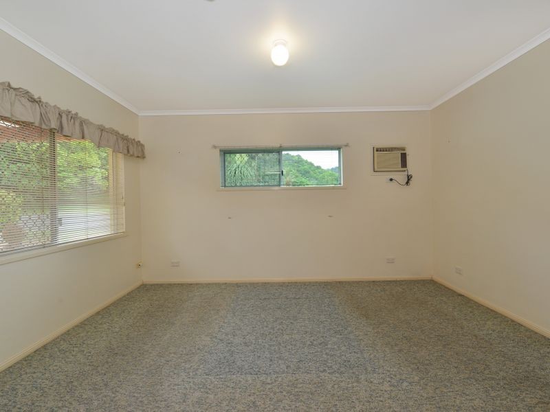 5 Fay Close, Brinsmead QLD 4870