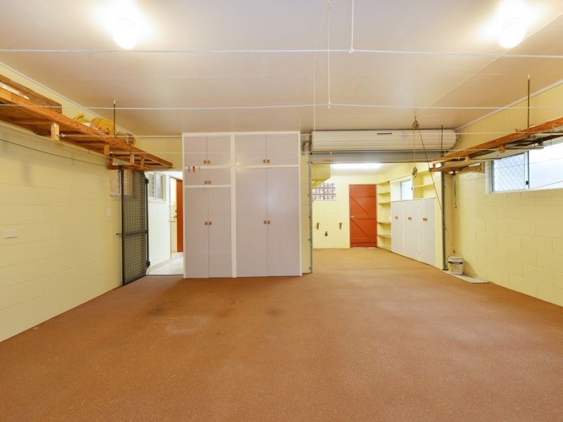 5 Fay Close, Brinsmead QLD 4870