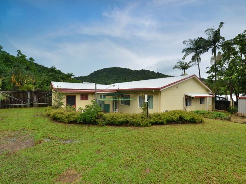 5 Fay Close, Brinsmead QLD 4870