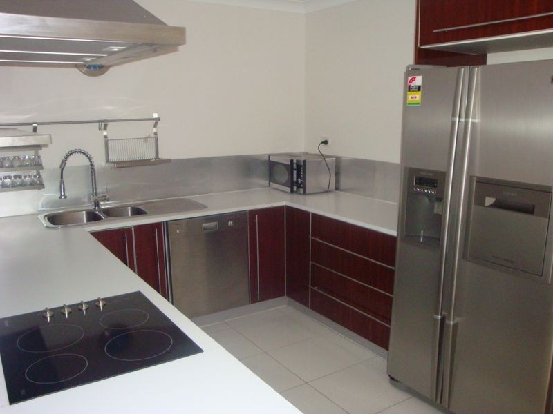 2/28 Corkill Street, Freshwater QLD 4870