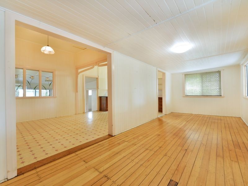 23 Boland Street, Westcourt QLD 4870