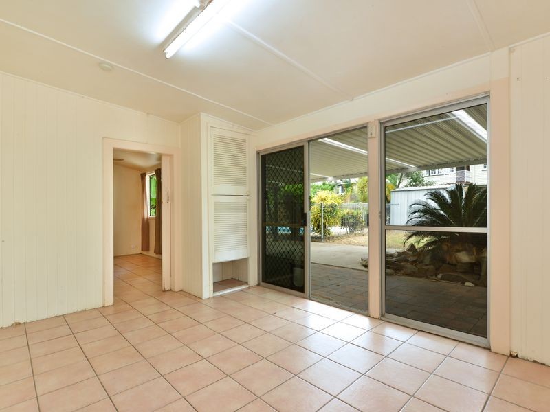 23 Boland Street, Westcourt QLD 4870