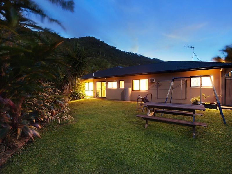 4 Yellowfin Close, Kanimbla QLD 4870