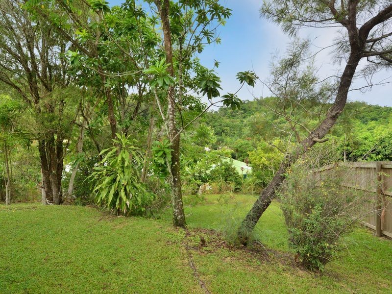 12 Tolson Close, Brinsmead QLD 4870