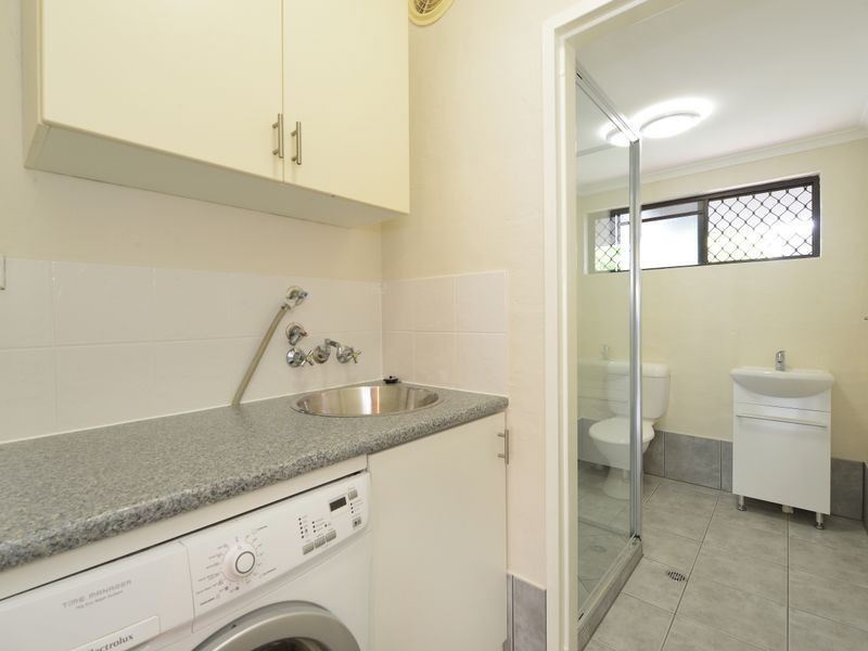 1/3 Crathern Close, Edge Hill QLD 4870