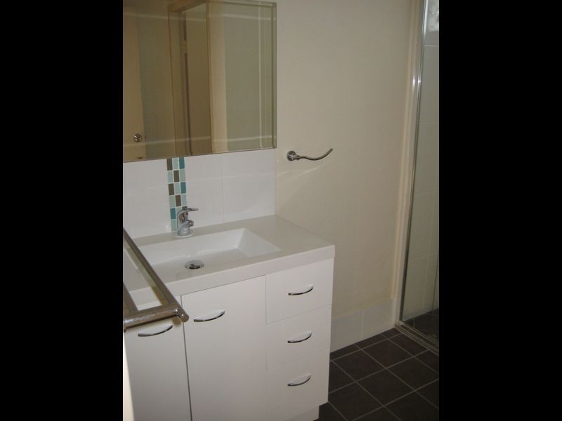 6/10 Curtin Street, Westcourt QLD 4870