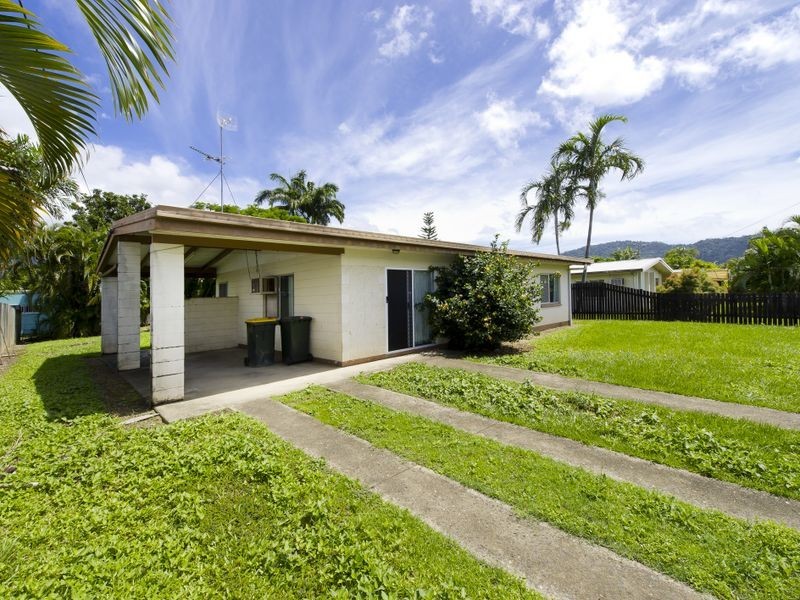 9 Mulligan Street, Manoora QLD 4870