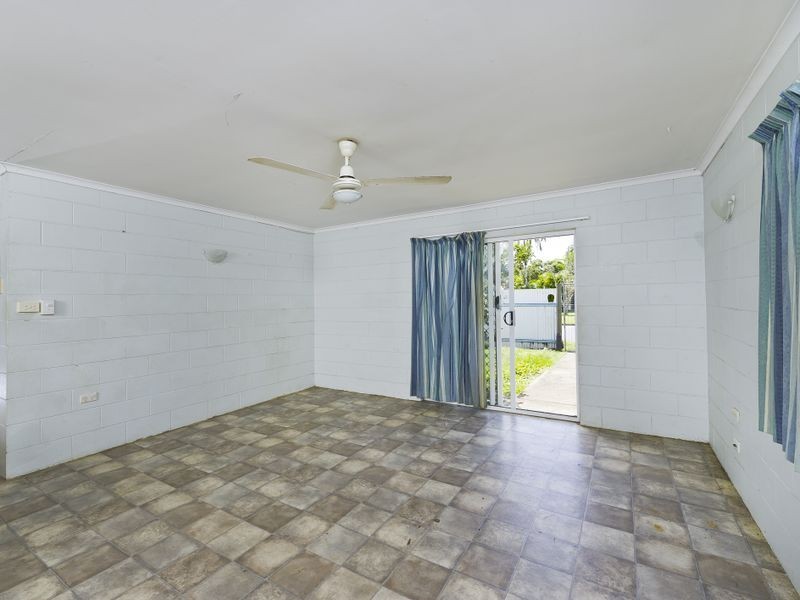 9 Mulligan Street, Manoora QLD 4870