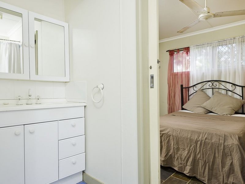 12 Ash Street, Holloways Beach QLD 4878