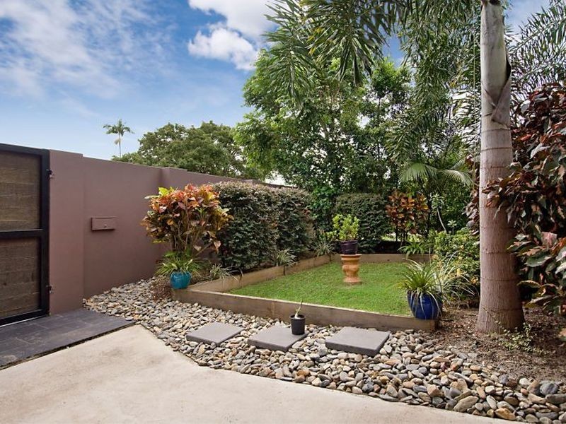 35 Givens Street, Westcourt QLD 4870