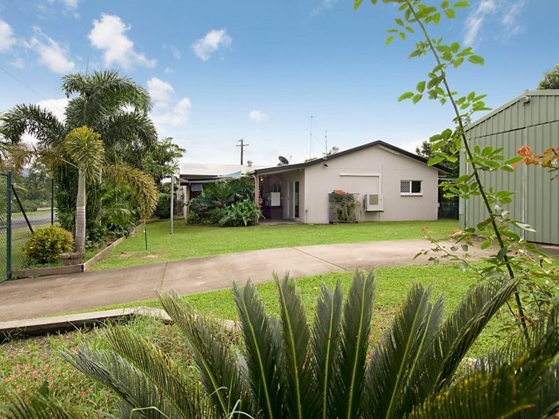 35 Givens Street, Westcourt QLD 4870