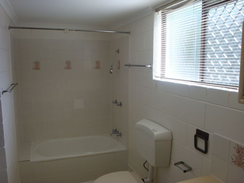 Manoora QLD 4870