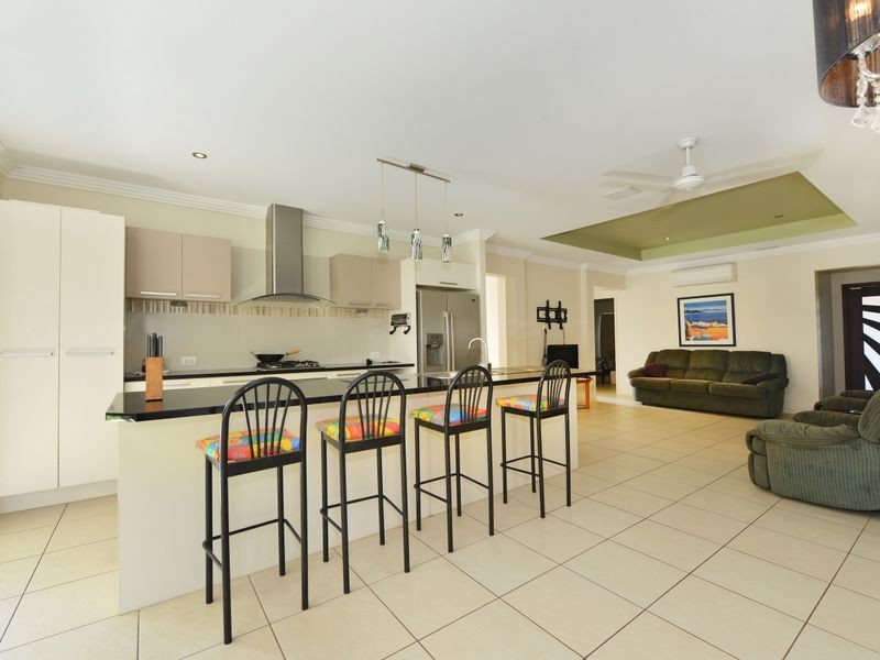 8 Norwood Crescent, Trinity Park QLD 4879