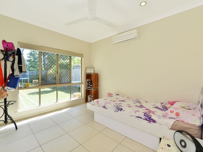 8 Norwood Crescent, Trinity Park QLD 4879