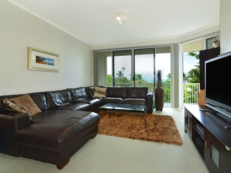 2/38 Moore Street, Trinity Beach QLD 4879