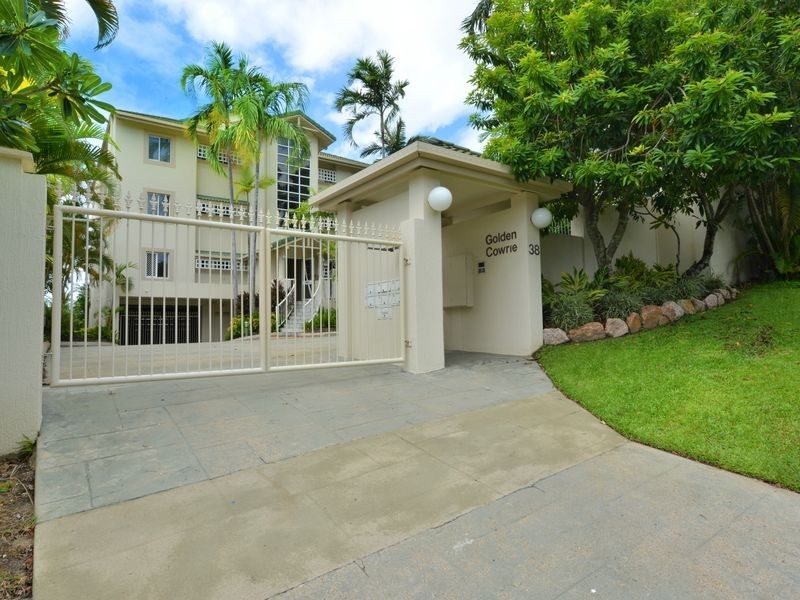 2/38 Moore Street, Trinity Beach QLD 4879