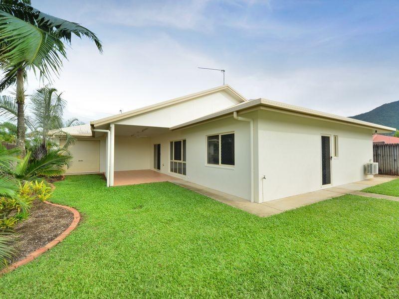 7 Colonial Close, Redlynch QLD 4870
