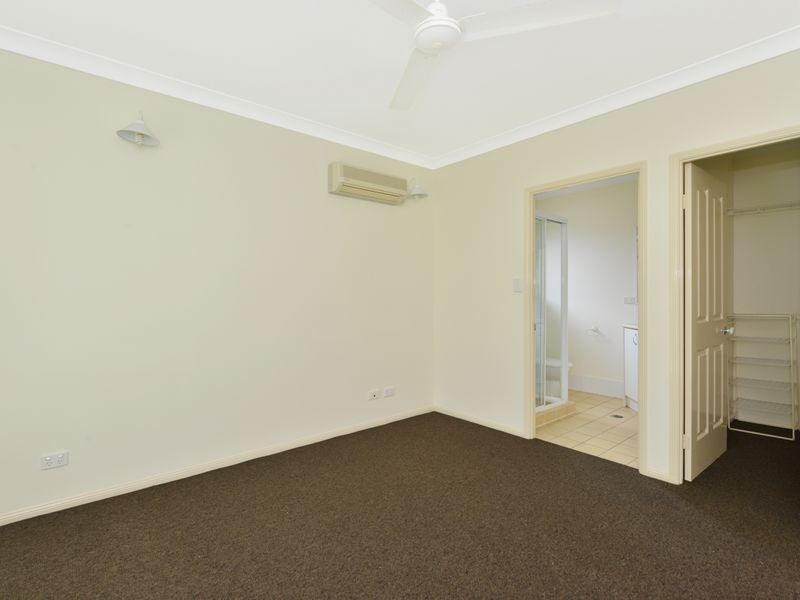 7 Colonial Close, Redlynch QLD 4870
