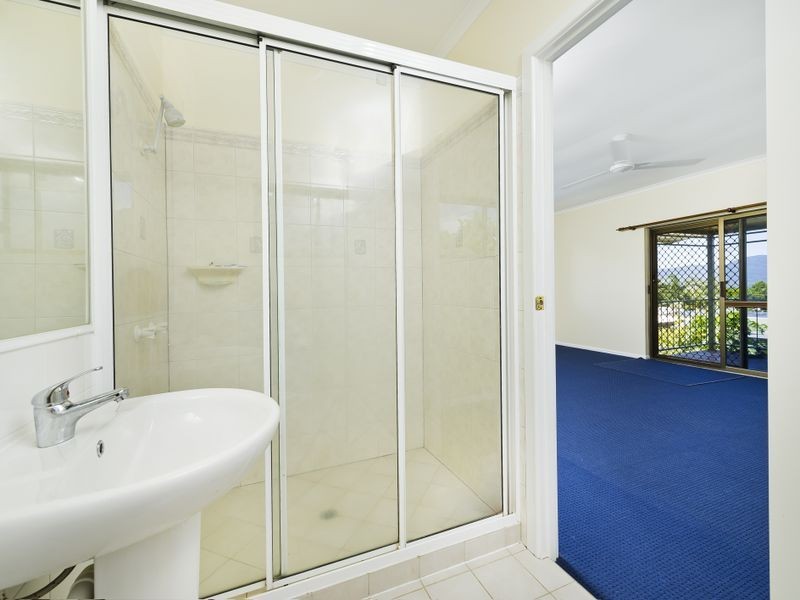 8 Bayview Street, Bayview Heights QLD 4868