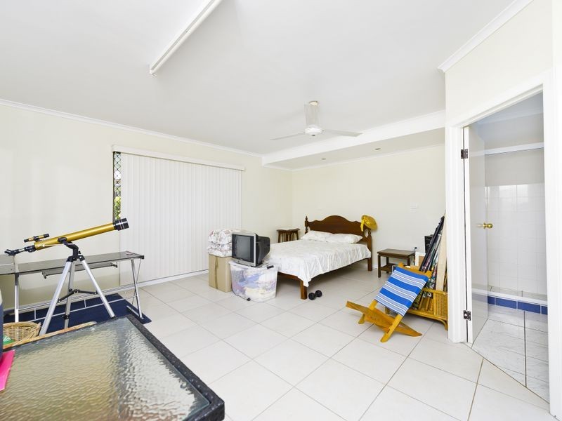 8 Bayview Street, Bayview Heights QLD 4868